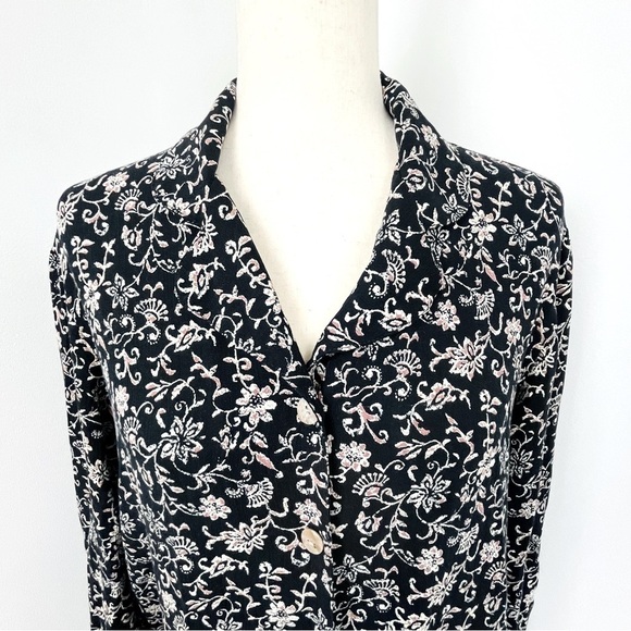 N Touch Floral Button Down Shirt Blouse. Rayon Ploy Blend. Black and Beige. - Picture 2 of 5